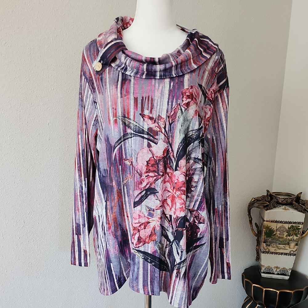 Leo & Nicole Floral Striped Cowl Neck Top